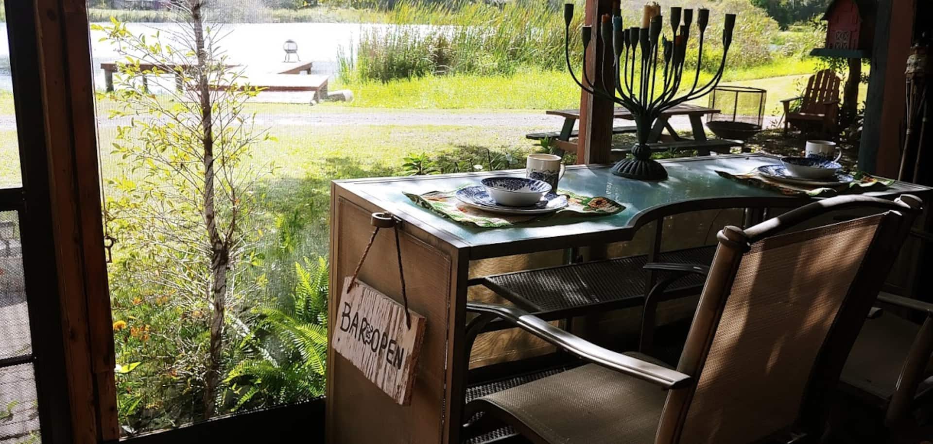 Screened-in porch